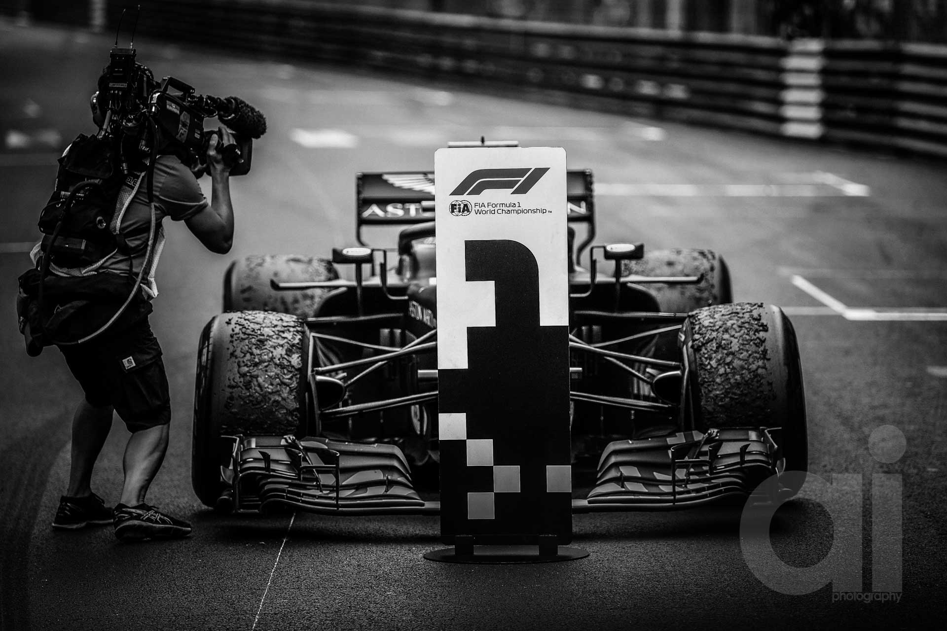 Formula 1 season 2018 in monochrome